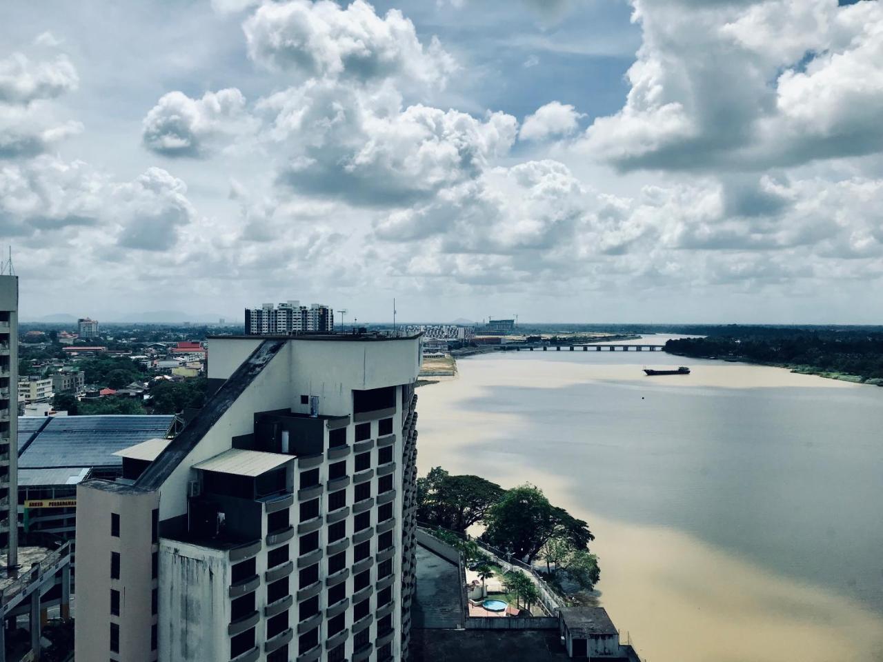 Sultan Bridge Place Kota Bharu Exterior photo